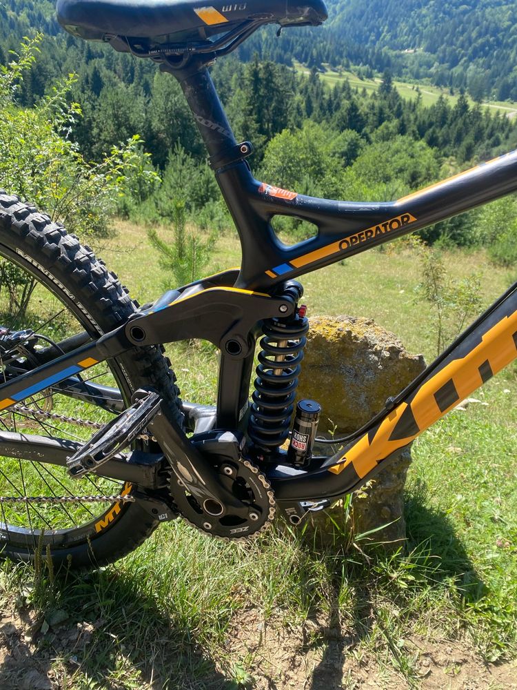 Bicicleta Downhill Kona Operator carbon M (nu trek, canyon, yt, norco)
