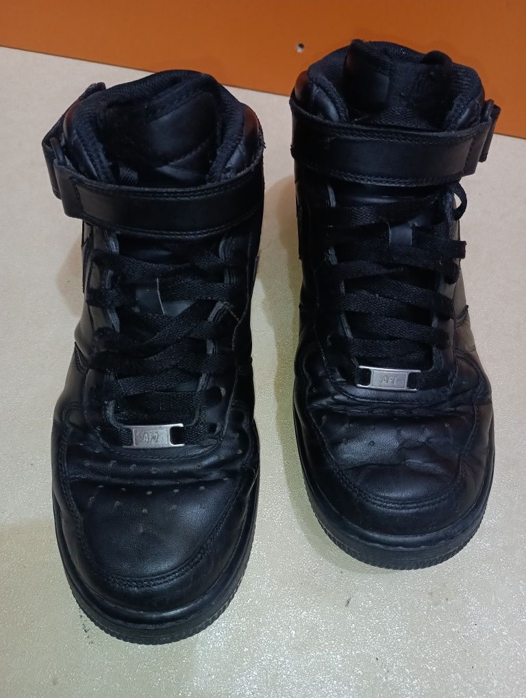 Nike N 40,5 Air Force Mid - 37 лв