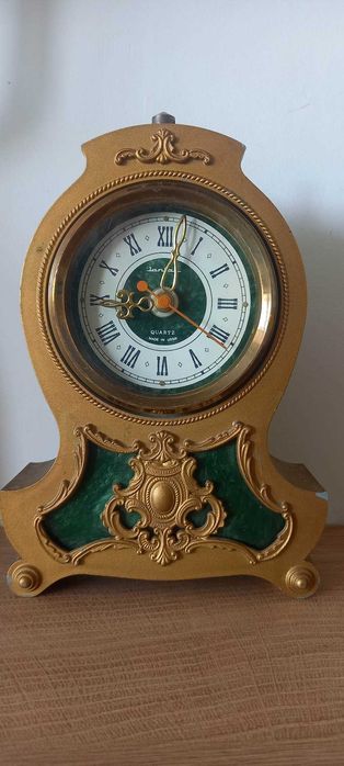 Стилен стар часовник Янтарь, СССР - кварцов механизъм