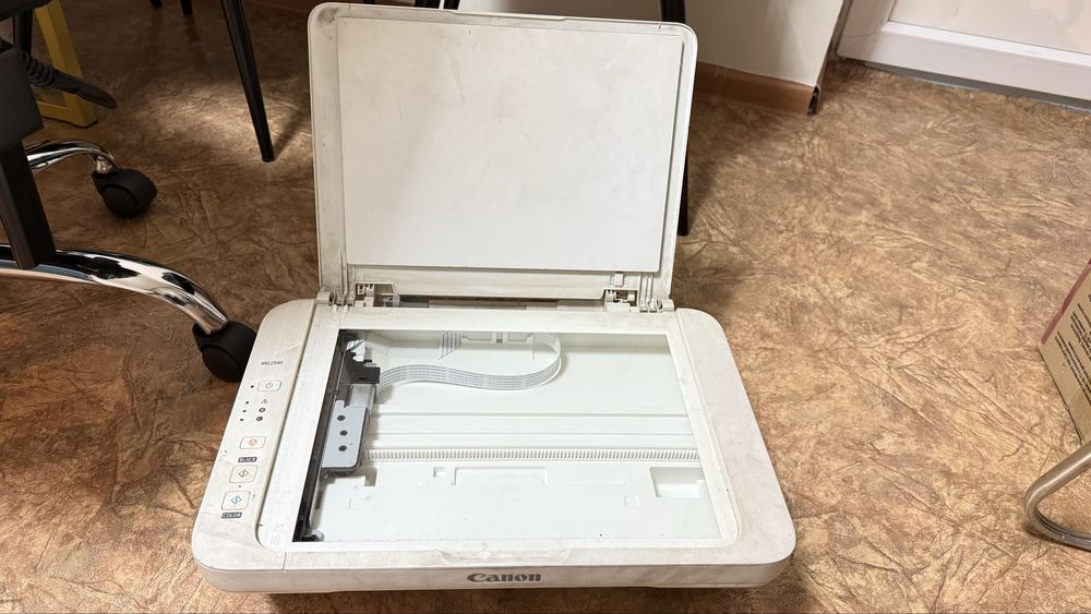 Принтер Canon Pixma белая