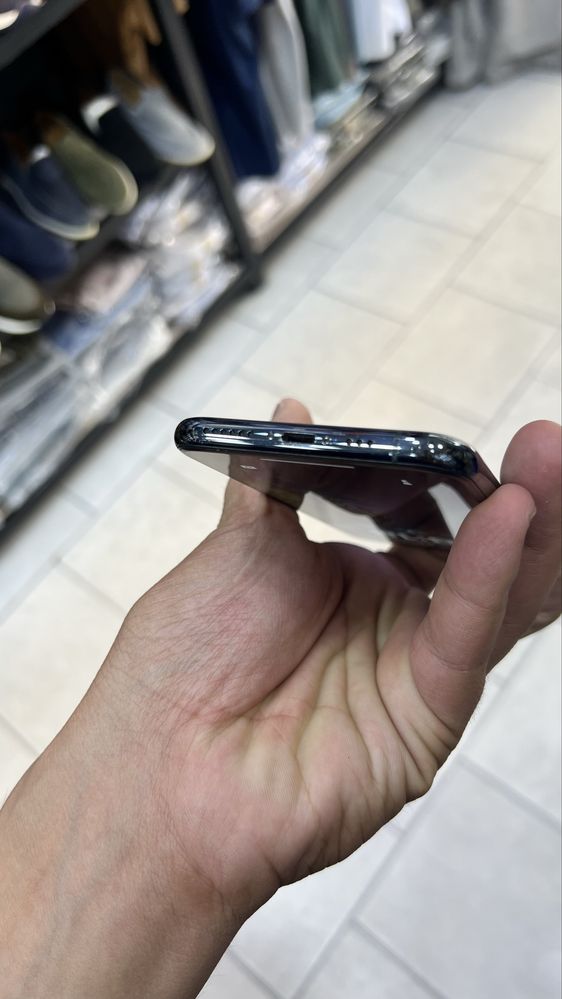 Iphone 11 pro.