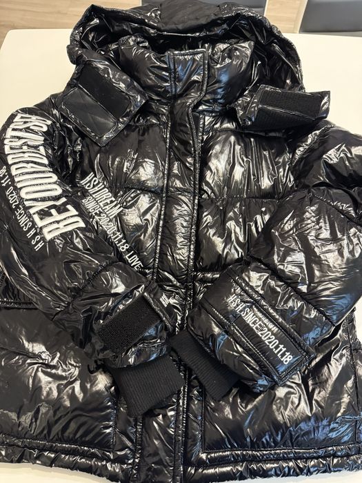 Дамско лъскаво зимно яке