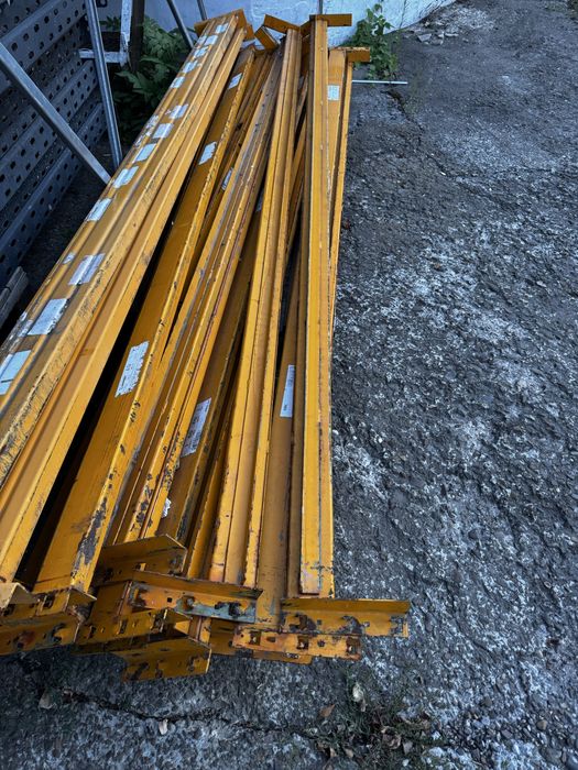 Rafturi metalice - 17 picioare si 80 traverse