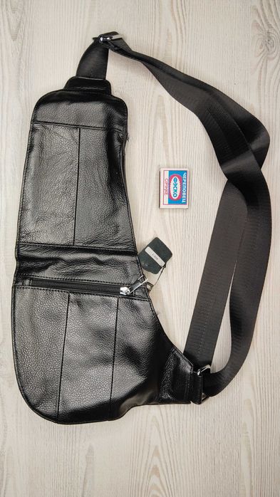 Продам нагрудную сумку (барсетку, сумку "кросс боди")