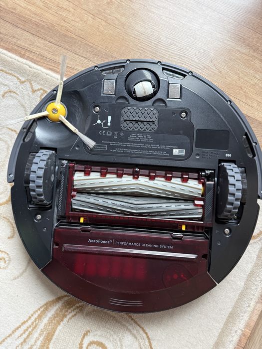 iRobot Roomba 896
