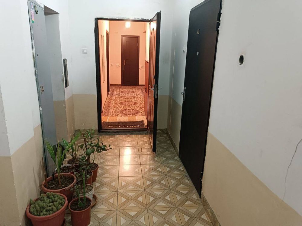 Срочно Продается квартира 3/7/7 Адрес: Янги хайот  ор-р:Simma Hotel