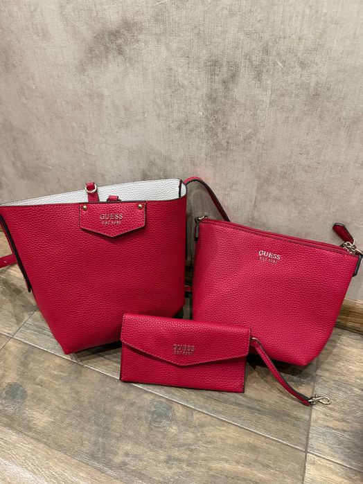 Двулицева чанта Guess