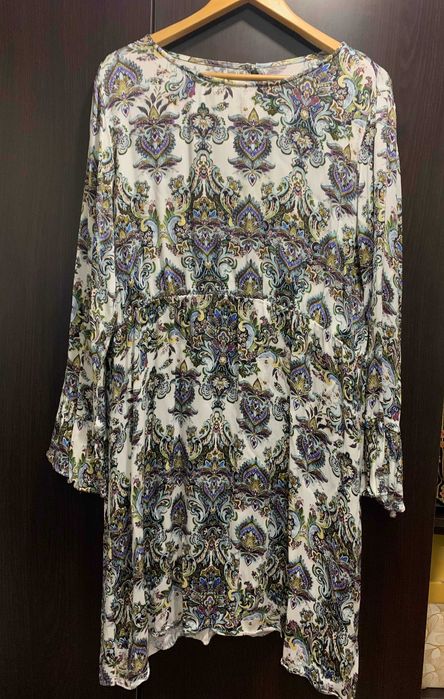 Rochie cu maneca lunga C&A / Rochie cu motive