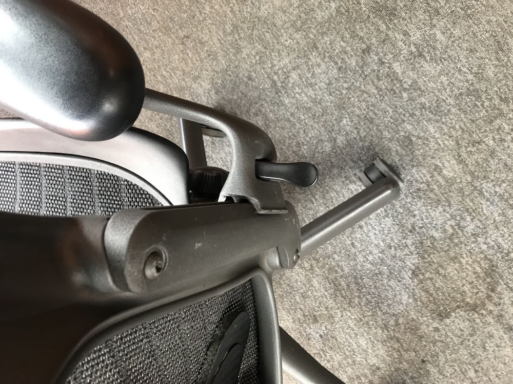 Herman Miller (Aeron)-ергономичен офис работен стол,Размер-B