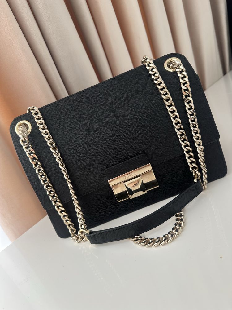 Geantă Furla neagră