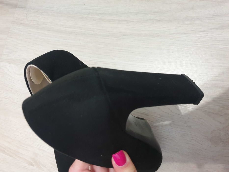 Дарис сникърси  естествена кожа