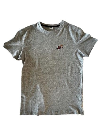 Vând tricou Nike x One Piece