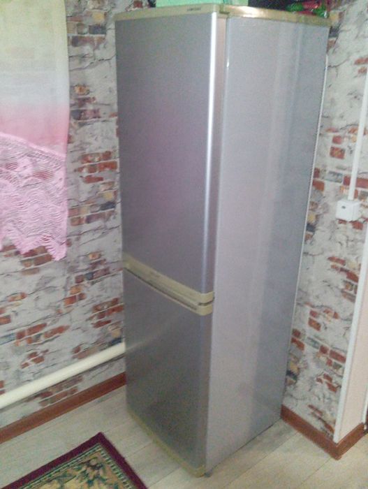 Холодильник рабочий