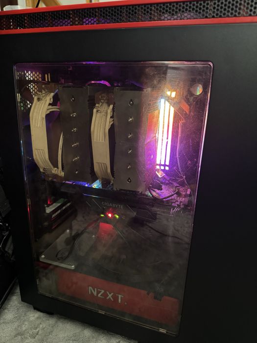 Vand schimb pc i9 gtx 1070 7900x cu 128 gb Ram 5 tb stocare