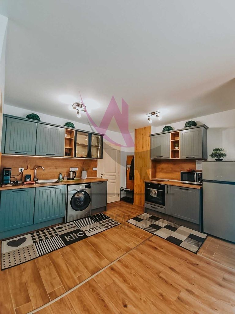 Дава се под наем Едностаен апартамент в Варна, Център - 60 кв.м за 700 € - Снимка #1