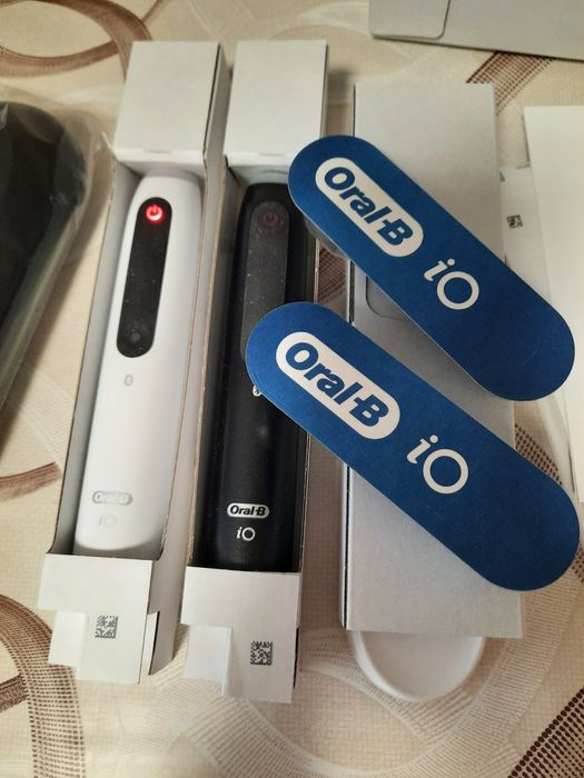 Set 2 periute de dinti electrice ORAL-B iO5