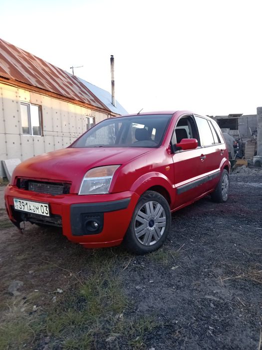 Продам, заводится, едет.