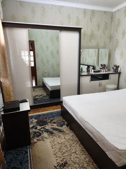 Спальный гарнитур, акрил, для большой комнаты. В отличном состоянии