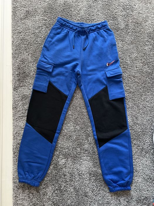 Дрехи Nike, Tech fleece и анцузи