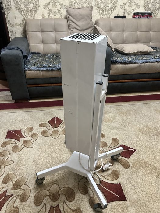 Кварцевая лампа для дезинфекции в отличном состоянии!