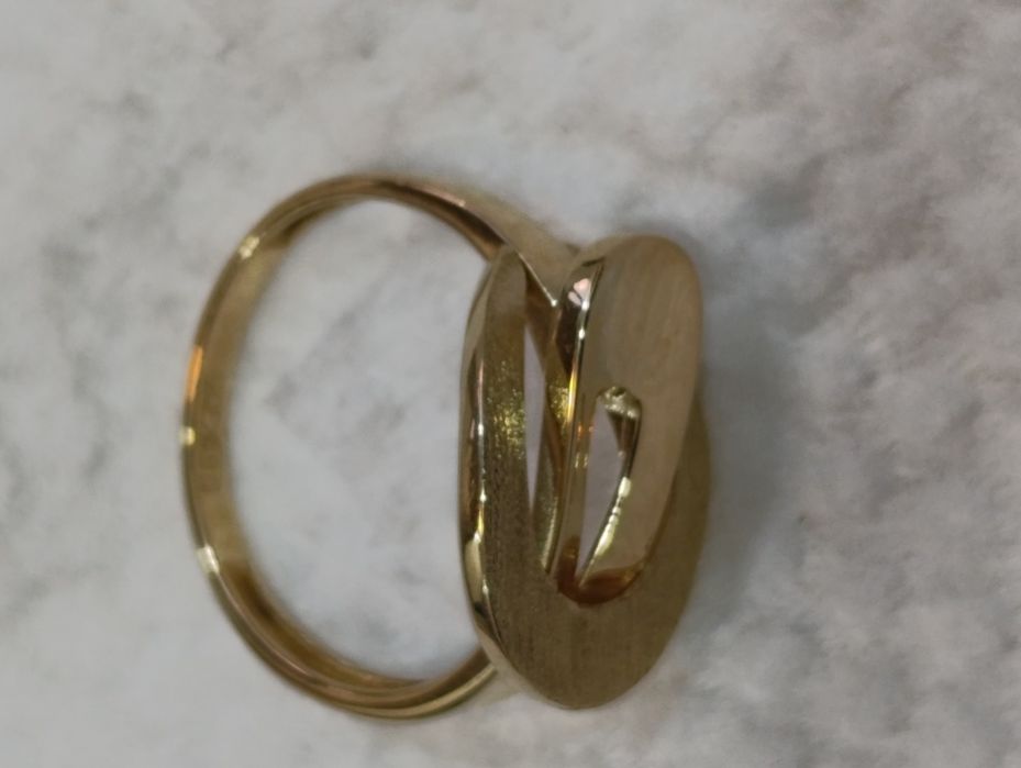 Золотое кольцо, новые бренды, Alfa gold .вес  3,08 гр. Проба 585