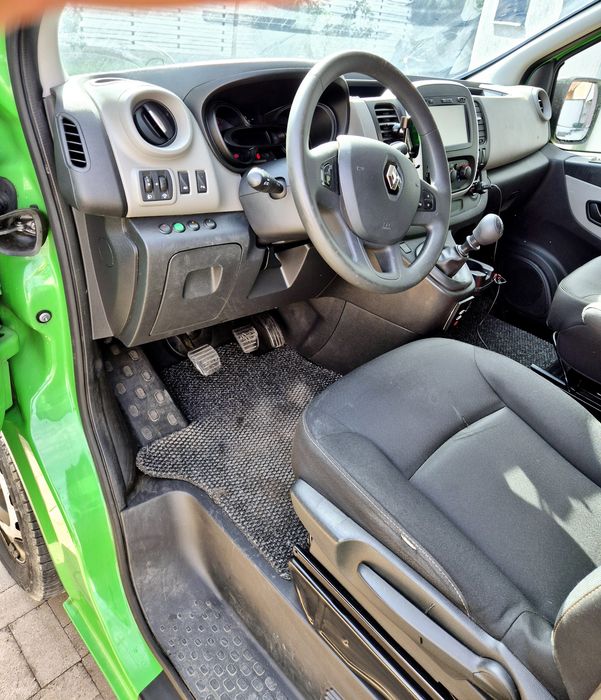 Renault Trafic - Opel Combo