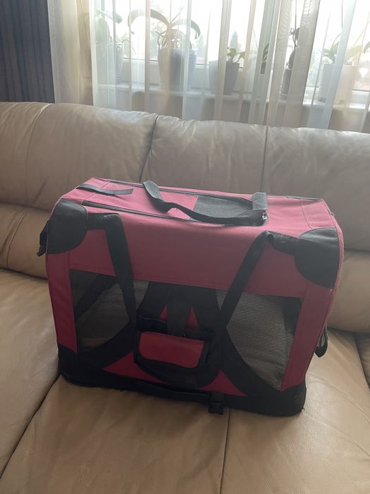 Транспортна чанта за домашни любимци и легло с мека възглавничка