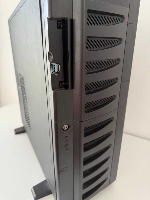 Server Intel S2600CW, 2 x Xeon E5-2680v3 12 core 2.5 Ghz, 96 GB RAM