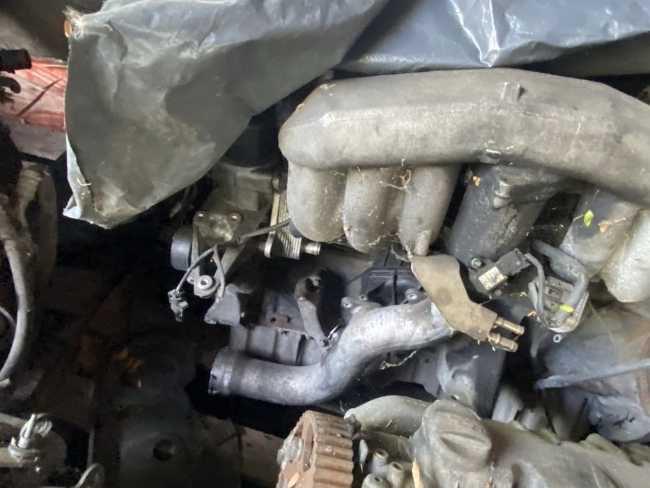 Двигатели за Автомобили мерцедес пежо,нисан рекстън рено, голф