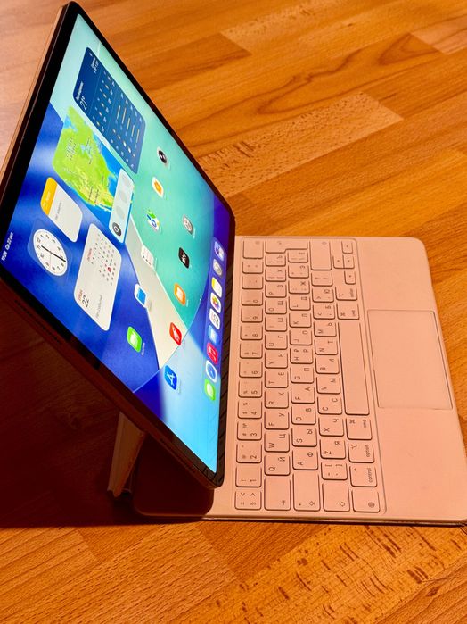 Apple iPad Pro 12,9, 256 Gb (3 Generation)+Apple Magic Keyboard(orig.)