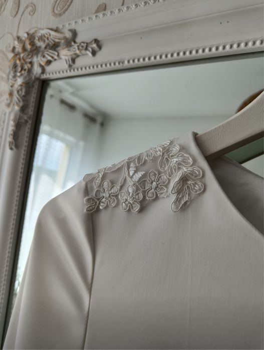 Rochie mireasa , noua! mode A line. Custome made.