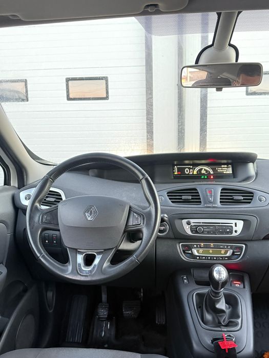 Renault  grand  scenic 7 locuri