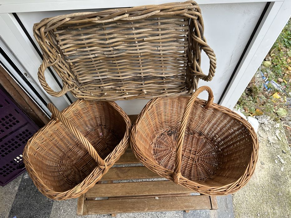 Ратанови кошници и подноси