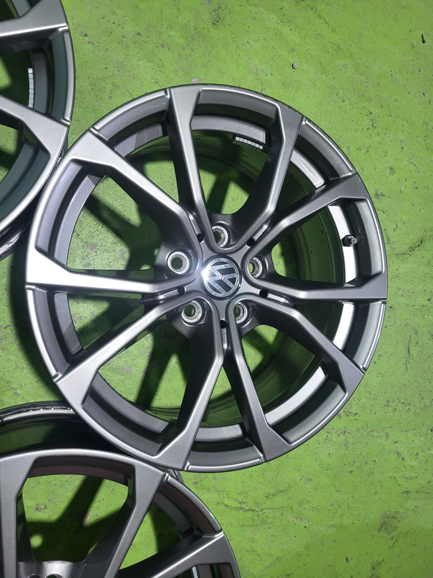 17 5x112 Vw Passat Tiguan Touran Caddy Audi Skoda 5х112