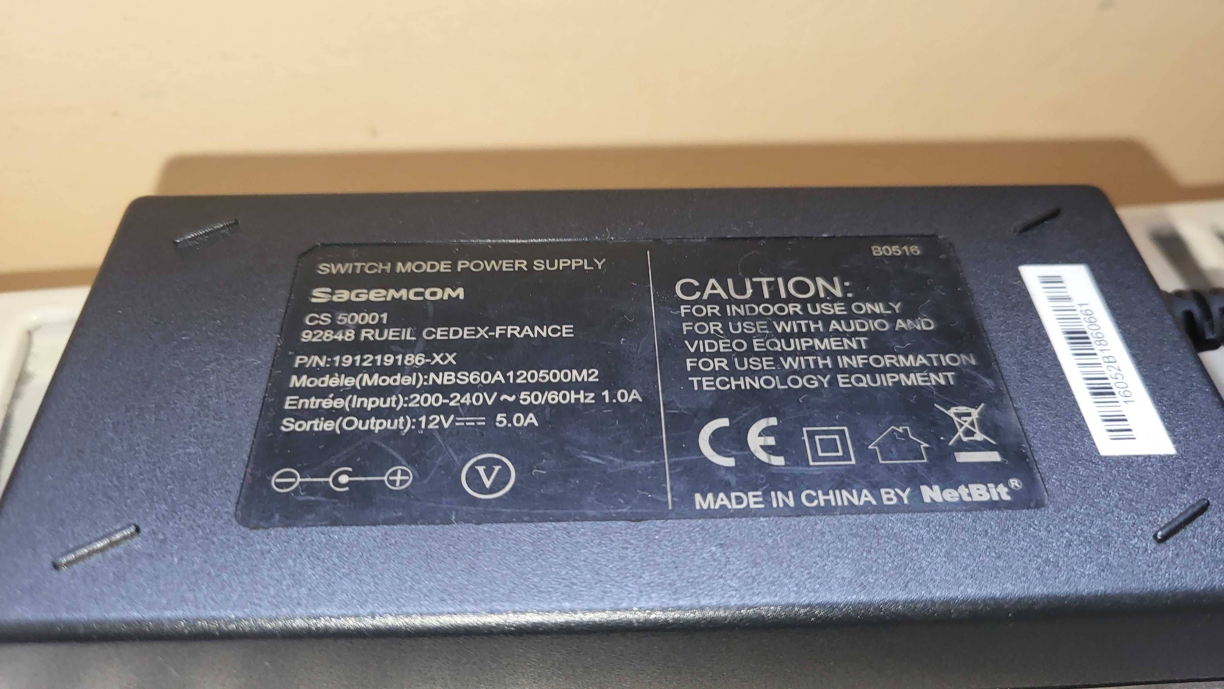Incarcator 12V-5A  adaptor fuctional 55 lei