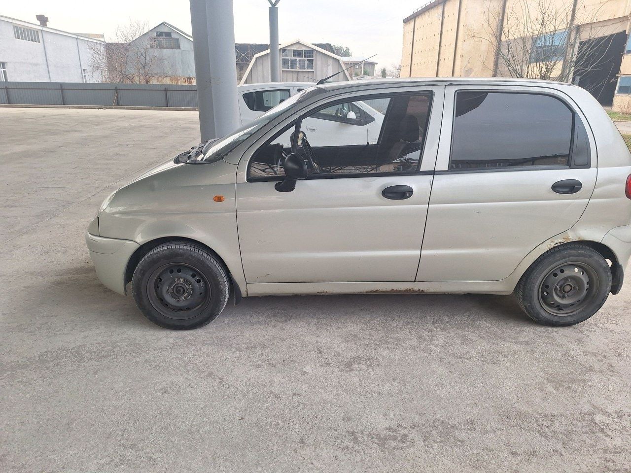 Srochni sotiladi matiz