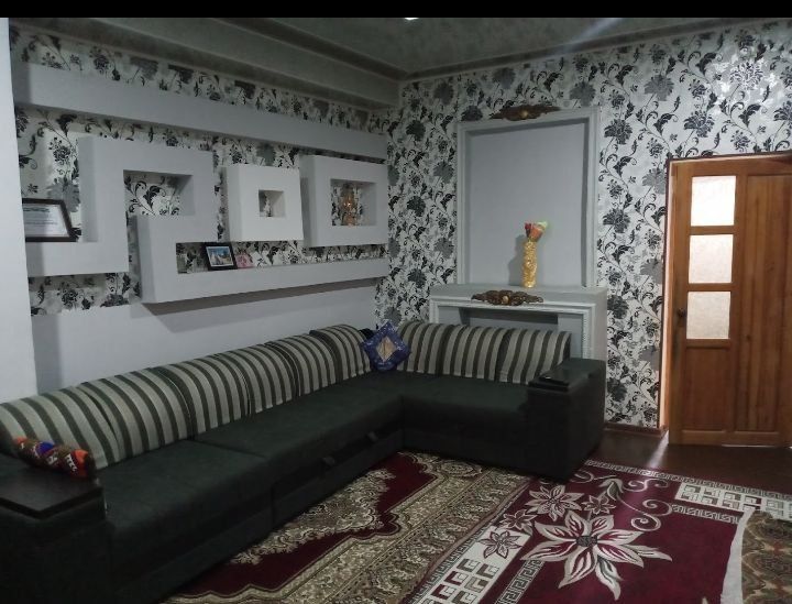 4 сотох 2 кават 7 хонали хамма шароитлари бор ховли уй жой сотилади