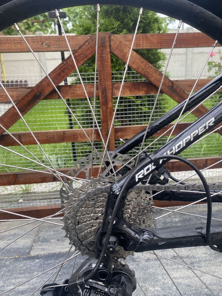 Vând bicicleta soecialized rockhopper 29inch