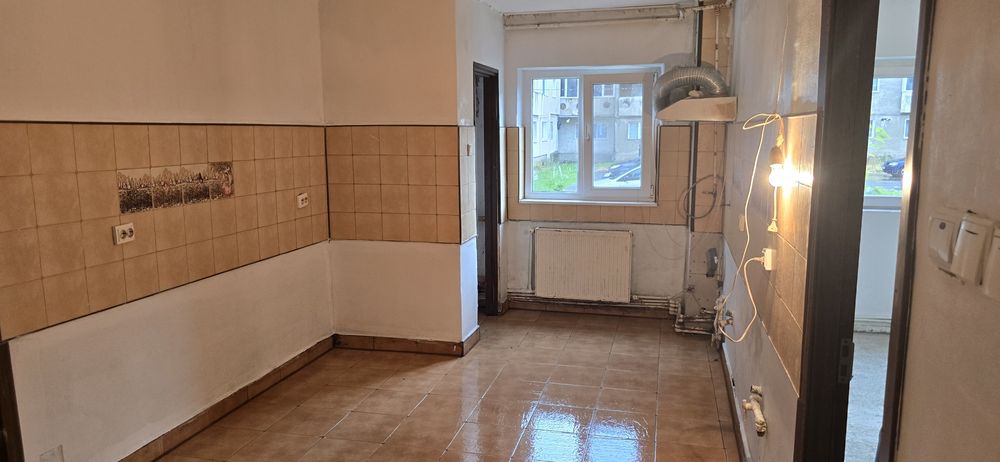 Apartament Lupeni 2 camere, decomandat, parter