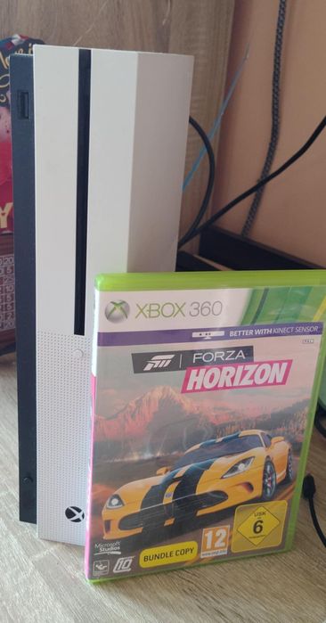 Xbox one s с волан Thrustmaster и shifter