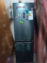Холодильник LG томние серый
