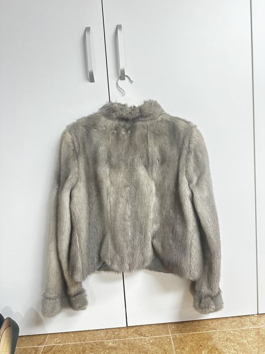 Haina de blana din nurca intreaga . Model facut la comanda floare