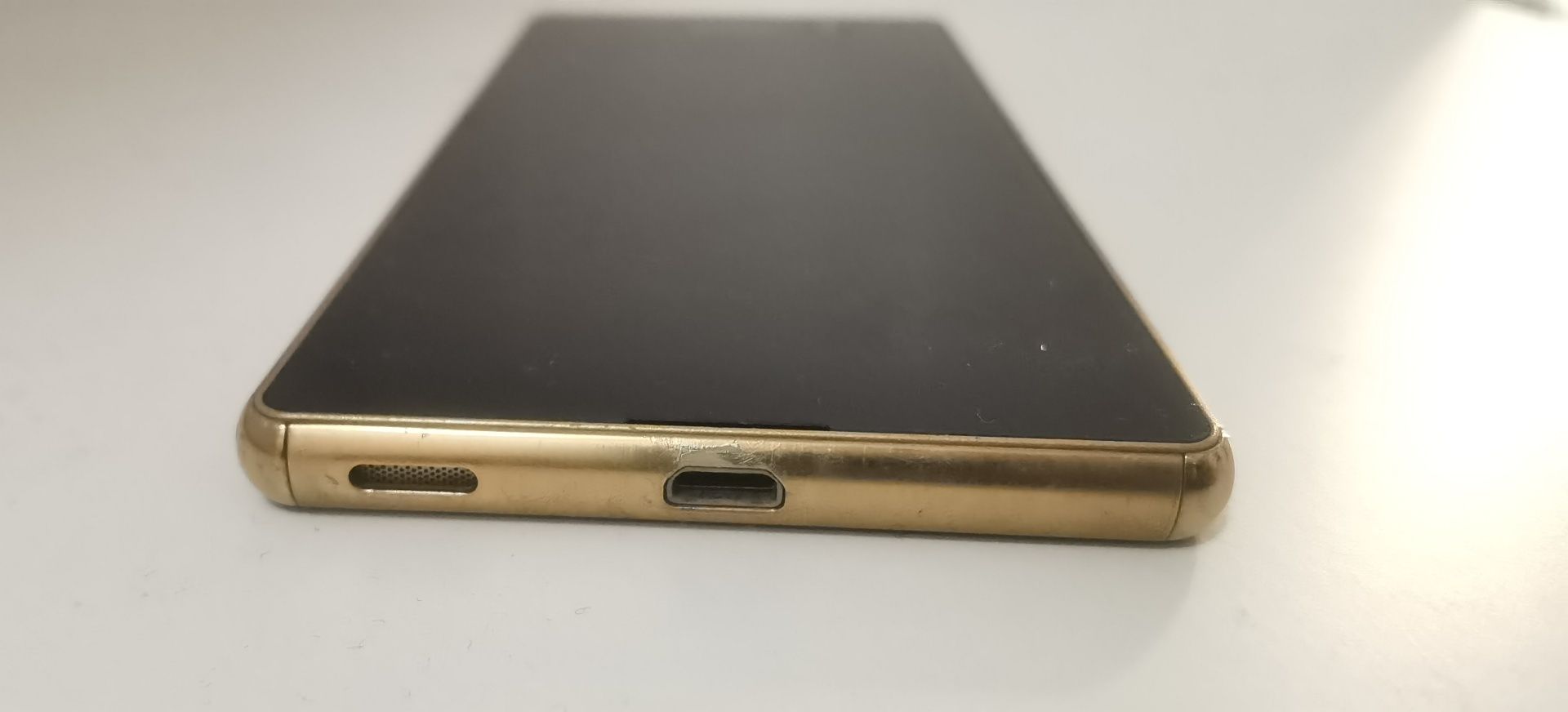 Sony Xperia M5 Gold Dual Sim/Samsung Galaxy J7 Gold piese/defect