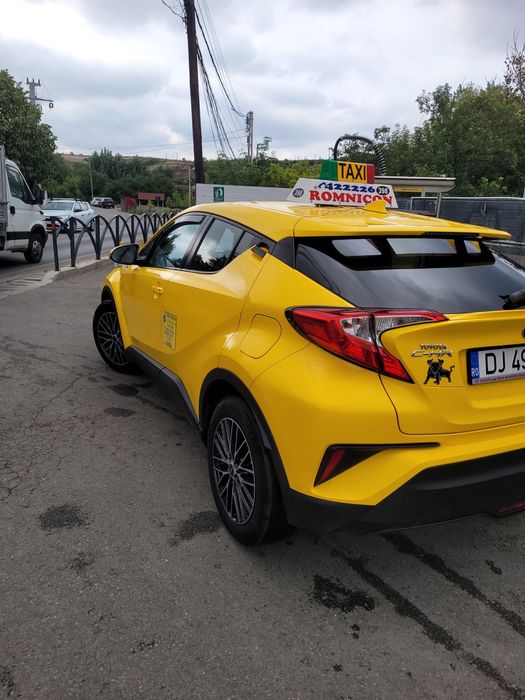 Toyota C-HR 1.8 Hybrid • 2019  • e-CVT • 134.000 km