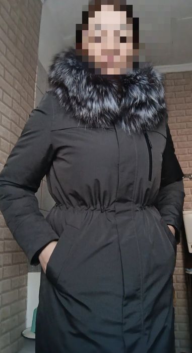 Продам парку женскую