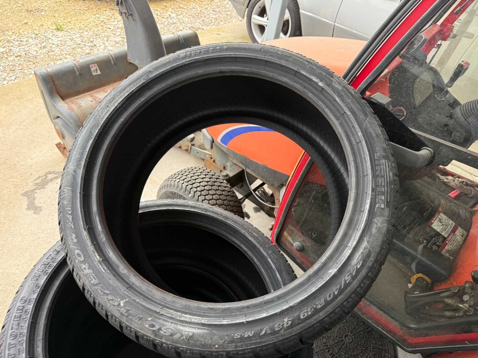 Гуми Pirelli W.SOTTOZERO  245/40/R 19 XL