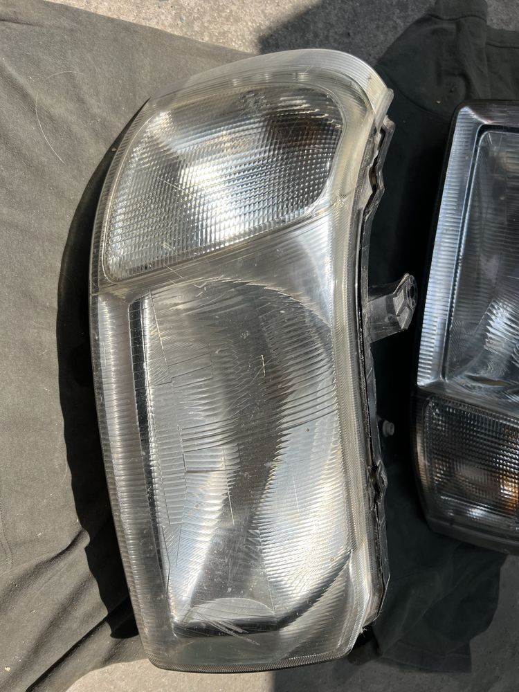 Фарове за Freelander