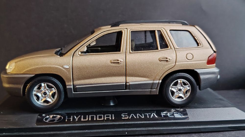 Macheta Hyundai Santa Fe 1/24