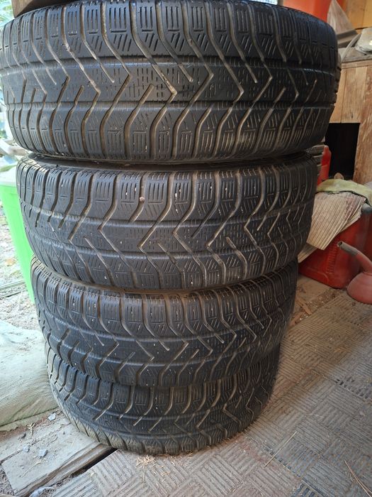 Продам диски с резиной Pirelli snowcontrol