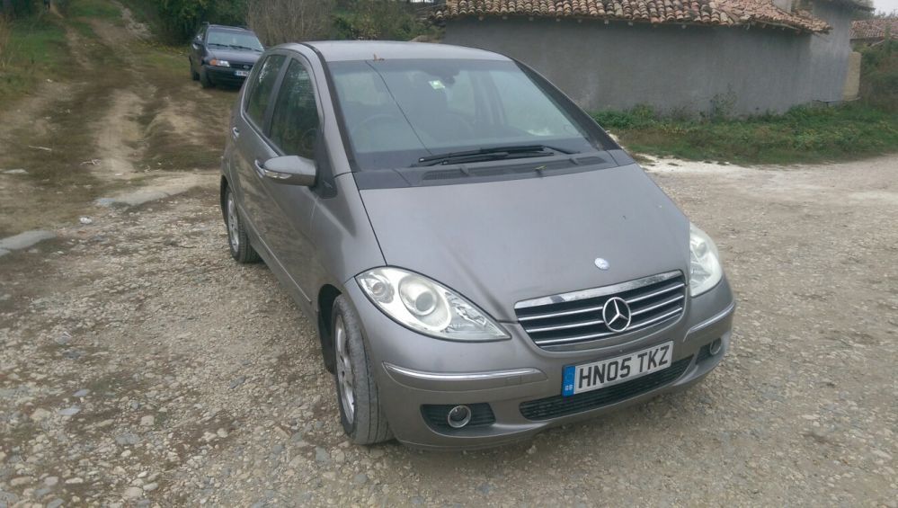 мерцедес А 150. Mercedes A 150 (w 169) само на части